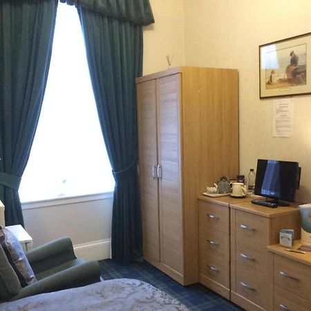 Crawfords Guest House Питерхед Экстерьер фото